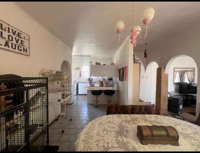 3 BEDROOM HOUSE FOR SALE IN GREENHILLS